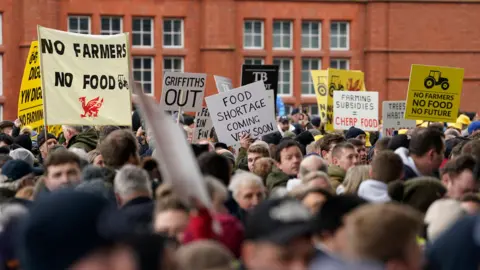 PA Farmers protesting outside the Senedd in February.