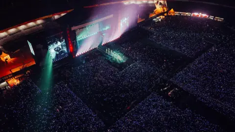 Facebook/Diljit Dosanjh A picture showing an aerial view of thousands of people attending Diljit Dosanjh's concert in Delhi in October 2024